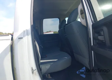 2017 Ram 1500 Tradesman 4X2 6'4 Box z USA, uszkodzony, nr VIN 1C6RR6FT5HS576076